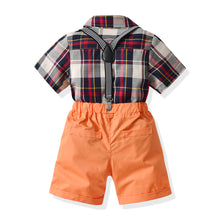 Cargar imagen en el visor de la galería, Camisa cuadrille rojo con azul, short naranja, moño y tirante
