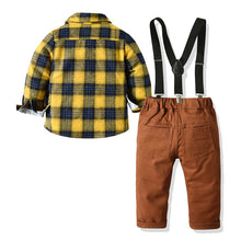 Cargar imagen en el visor de la galería, Camisa amarillo cuadrille con moño y pantalón marrón con tirante
