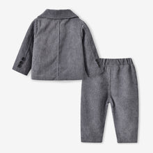 Cargar imagen en el visor de la galería, Camisa blanca con moño, saco y pantalón gris corderoy
