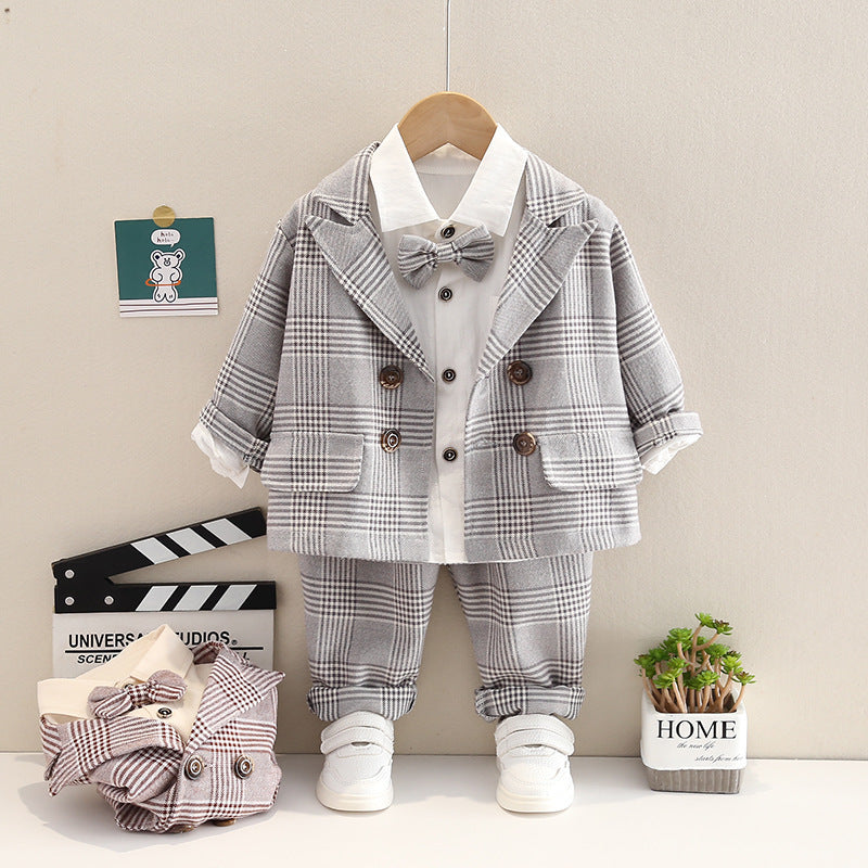 Camisa liso con moño, saco y pantalón cuadrille