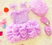 Cargar imagen en el visor de la galería, Traje de baño con tutu (gorra incluido)
