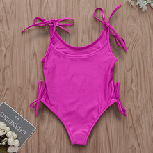 Cargar imagen en el visor de la galería, Traje de baño con letras pink
