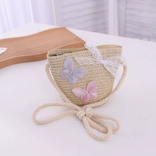Cargar imagen en el visor de la galería, Cartera de playa con detalles mariposas
